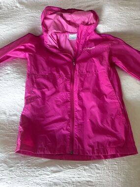 Columbia Bright Pink Hooded Windbreaker Jacket rain girls, size large 11/12